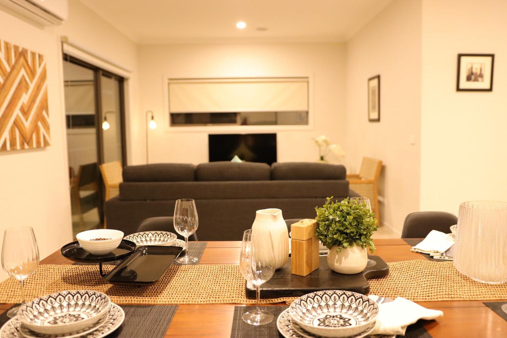 Melbourne Holiday House For 15 Peoples In Sanctuary Lake Point Cook Exterior foto