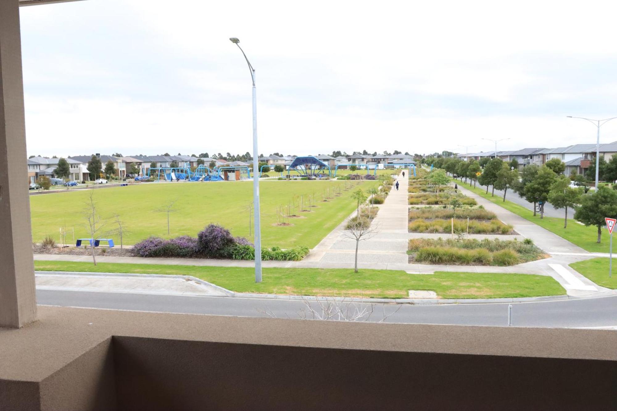 Melbourne Holiday House For 15 Peoples In Sanctuary Lake Point Cook Exterior foto